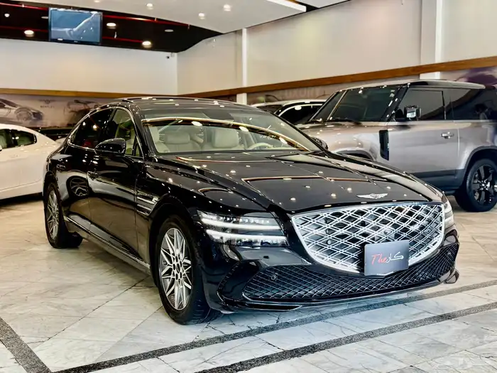 جينسيس G80 2025 12
