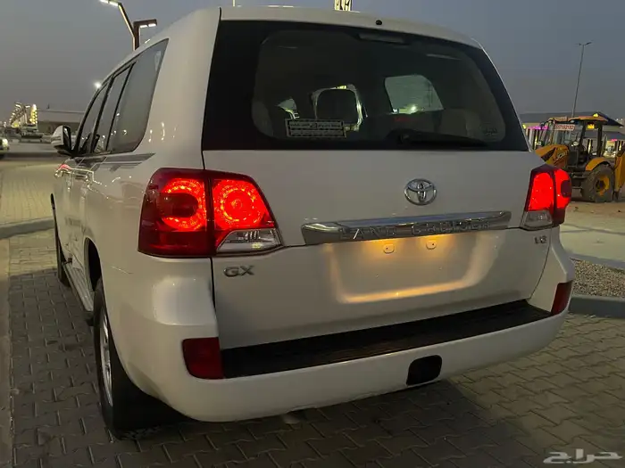 لاندكروزر 2015 جي اكس هدد مخزن 17