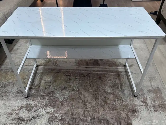 طاوله دراسه 100 و طاوله استقبال مع 3 خدمه 200 4