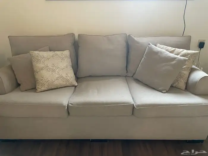 كنبة من ثلاث قطع 0