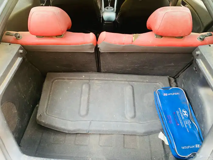 فوليستر 2012 هيونداي مصدومة للبيع 12