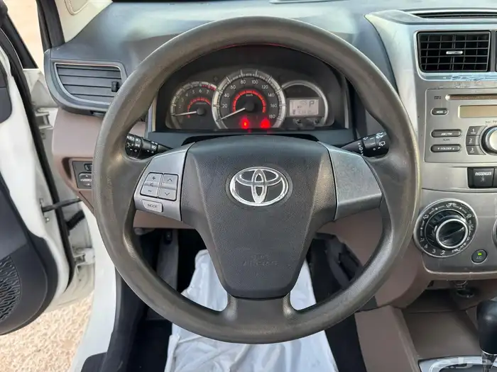 تويوتا افانزا 2016 _1.5 بنزين 8