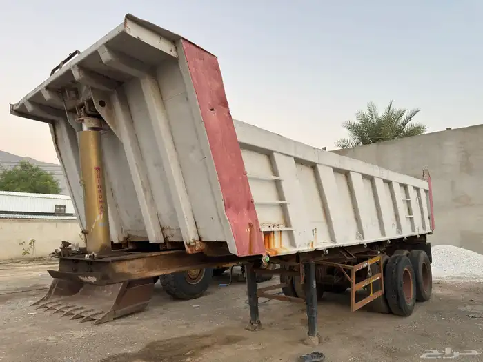 للبيع صندوق قلاب 3