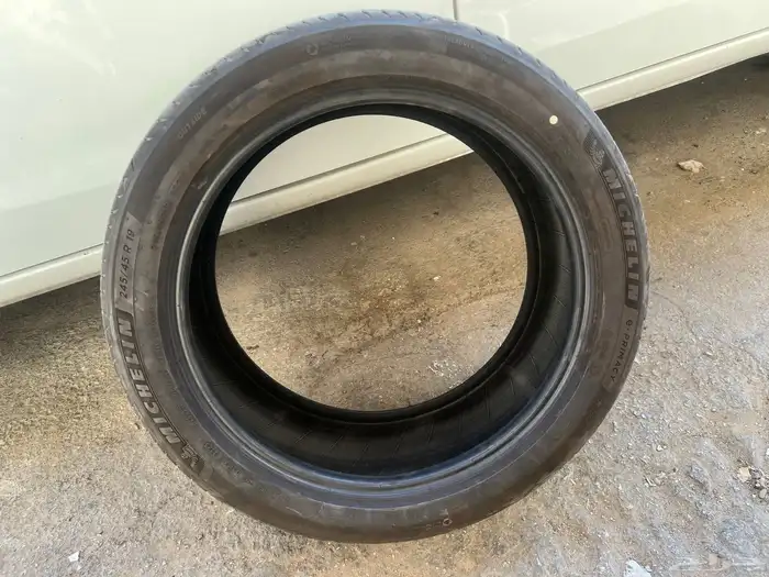 كفرات ازيرا ميشلان 245 45 19 2