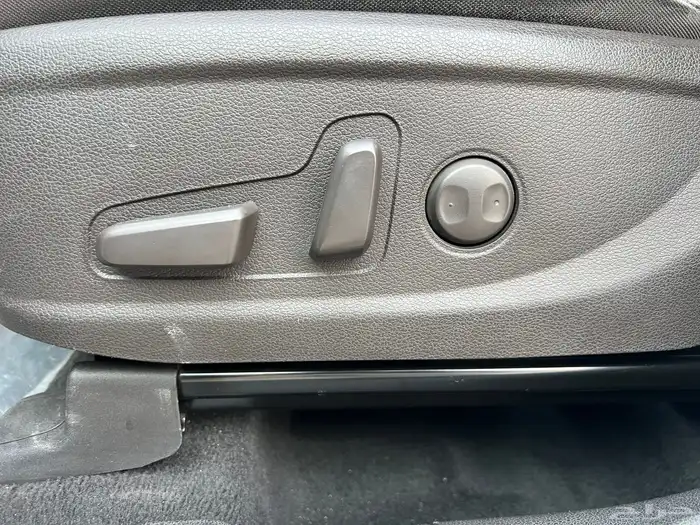 سنتافي 2023 دبل بنزين 7 مقاعد نظيف جدا لدى قمة الاطلال 46