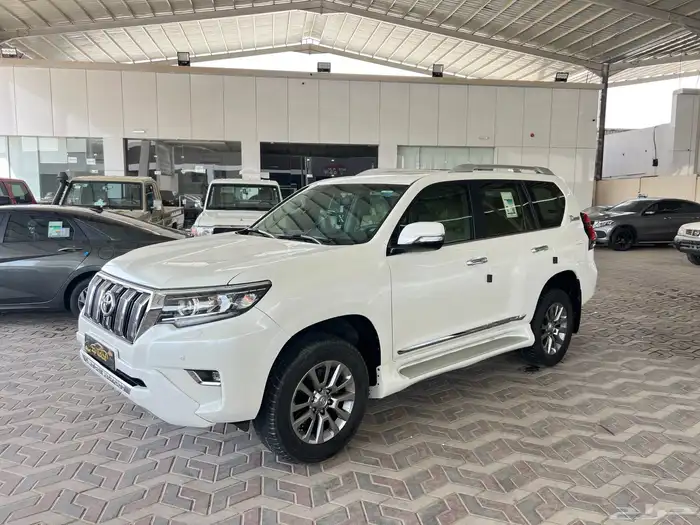 تويوتا برادو 2021 سعودي VX فل كامل ماشي 64 الف 2