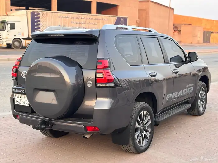 تويوتا برادوTXL 2022فل كامل عداد 64 الف 6