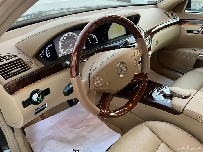 مرسيدس S350 الموديل 2010 ممشى قليل نظيف 40