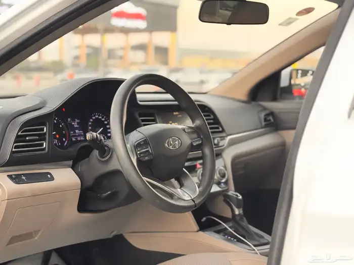 هيونداي النترا 2020 ابيض 1.6 8