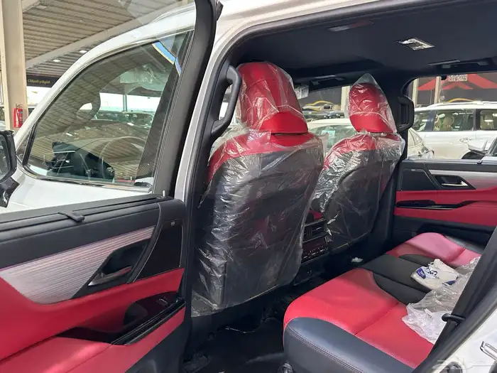 لكزس 2025 LX600سعودي F sport 5