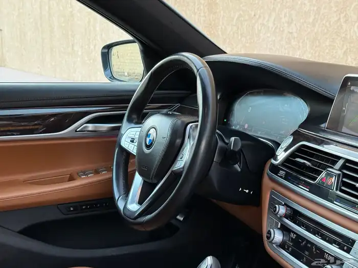 بي ام دبليو Li730 2020 48