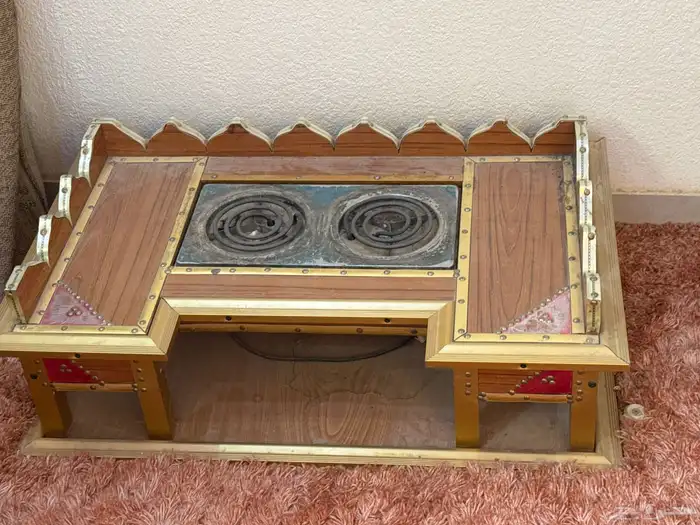 للبيع كنب كلاسيك مع الفرشه 6