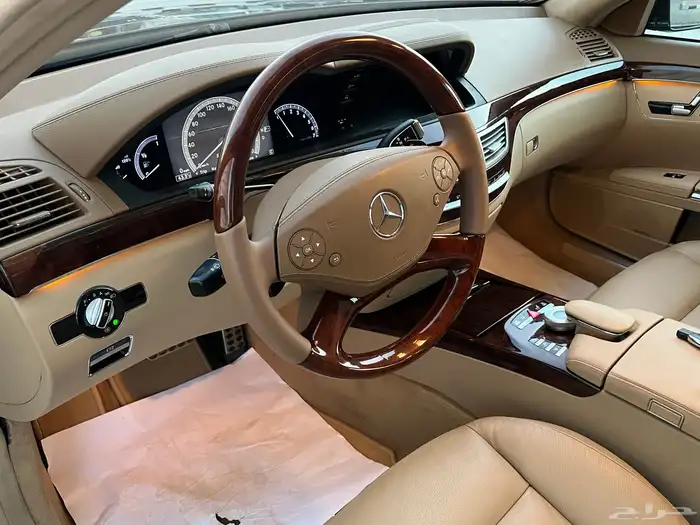 مرسيدس S350 الموديل 2010 ممشى قليل نظيف 46