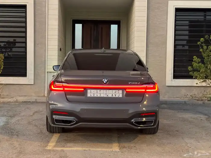 بي ام دبليو مديل 2021 730 3