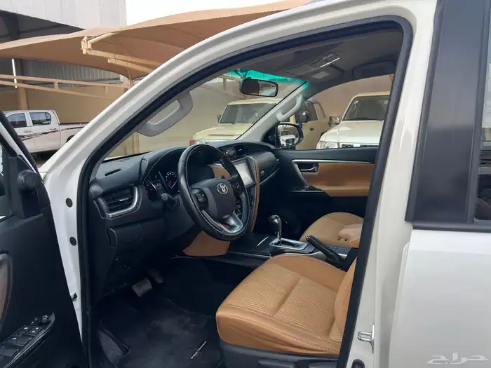 فورتشنر 2022 بنزين 6 سلندر نظيف جدا لدى قمة الاطلال 58