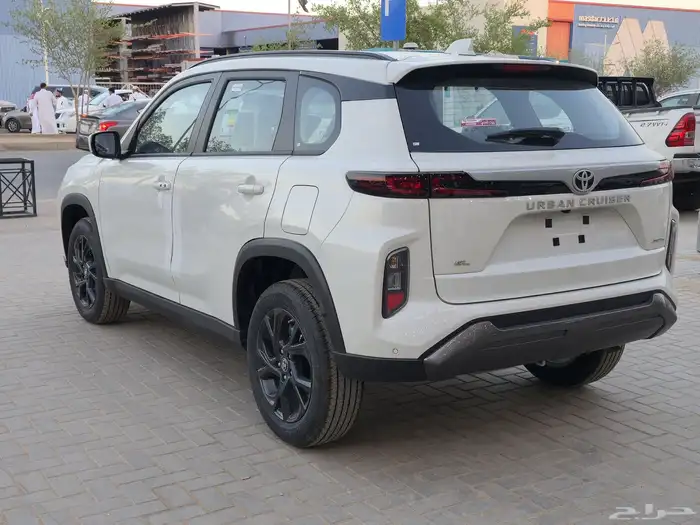 تويوتا أوربان كروز 2026 GLX اقل سعر في المملكة 5
