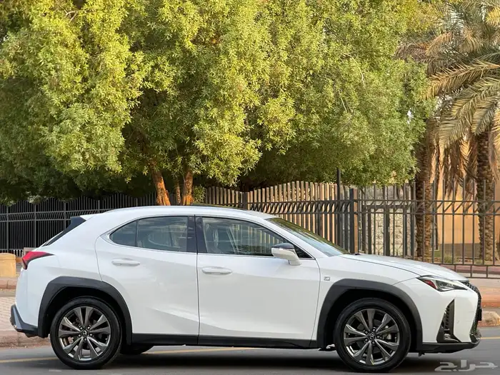 لكزس-UX200-2020(ممشي30الف)اف سبورت 13