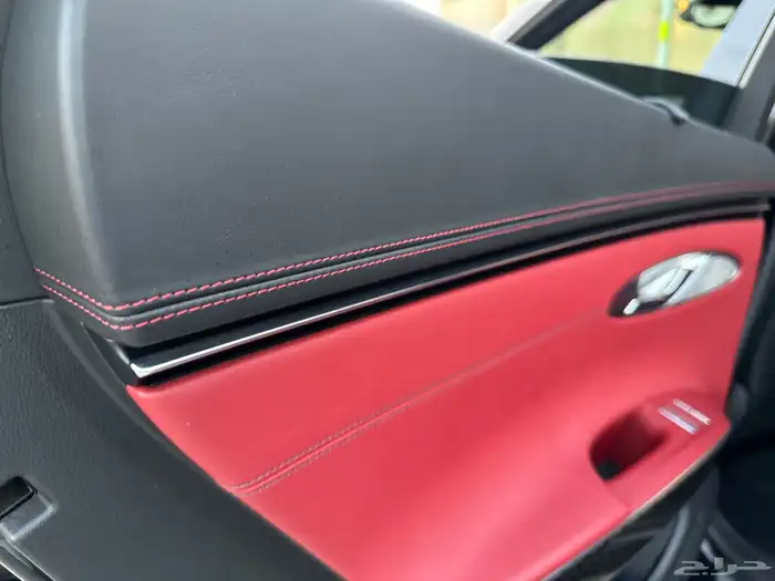 جنسس GV70 فل كامل 6 سلندر ماشيه 59 الف بدي وكاله 14