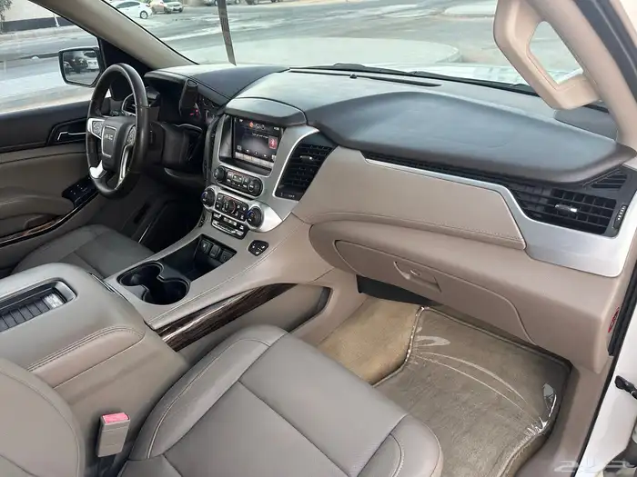 يوكن 2015 SLT اعلئ فئة وكالة 35