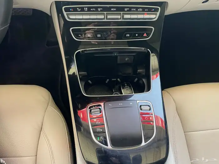 مرسيدس 2021 E250 رادار قياده ذاتيه فتحه سقف ( بنزين) 2.0T 16