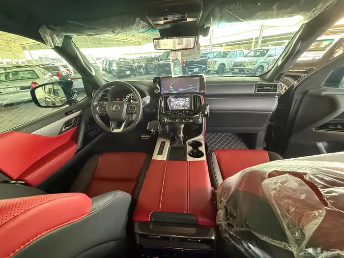 لكزس LX600 أف اسبورت موديل 2024 27