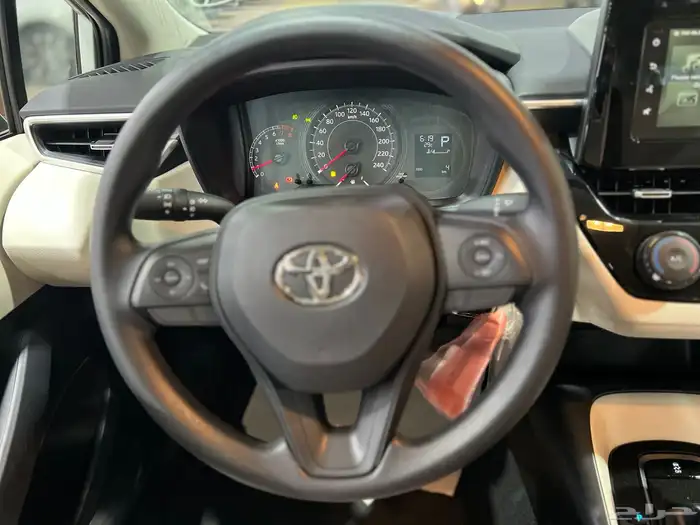 تويوتا   كورولا XLi استاندر 2.0 بنزين 2025جديد 78.750شامل 17