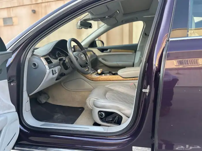 اودي مخزن ممشى قليل جدا A8 2012 9