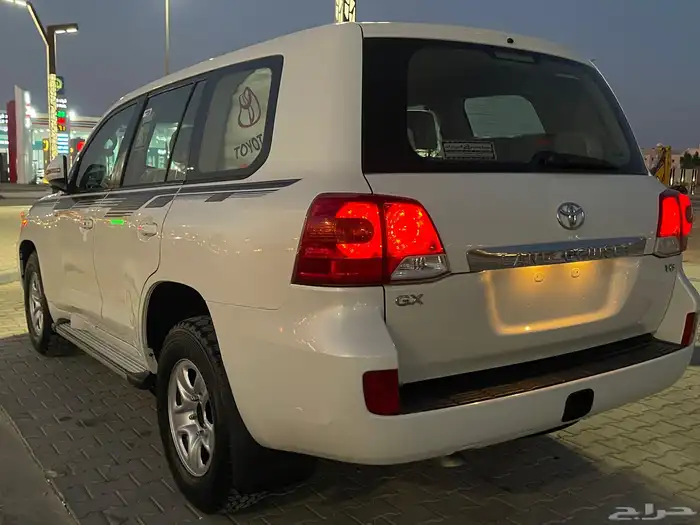 لاندكروزر جي اكس هدد 2015 في قمه النظافه 36