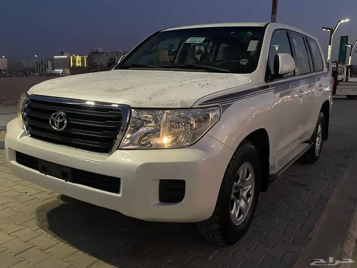 لاندكروزر جي اكس هدد 2015 في قمه النظافه 34