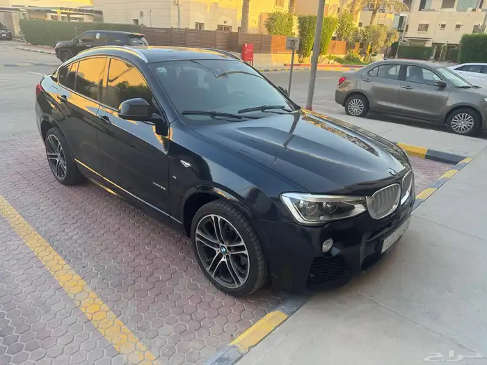 bmw x4 2015 . 149000 km 3