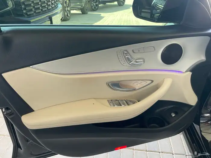 مرسيدس 2021 E250 رادار قياده ذاتيه فتحه سقف ( بنزين) 2.0T 8