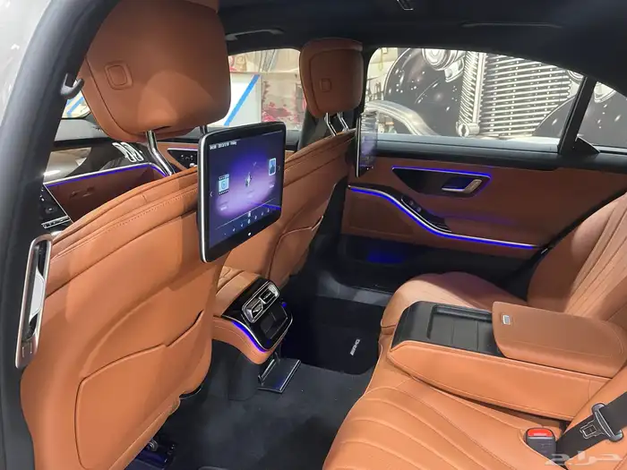 مرسيدس الجوهره شاشات خلفيه 31