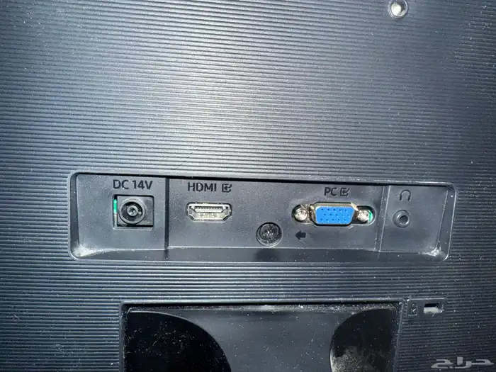 شاشة كمبيوتر وكيبورد وماوس للبيع 1