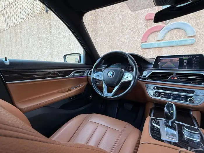 بي ام دبليو Li730 2020 36