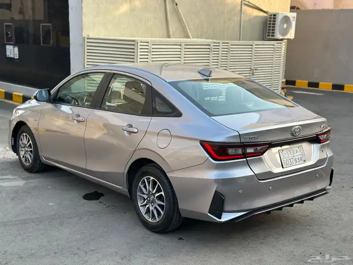 تويوتا يارس 2023 عالشرط 4