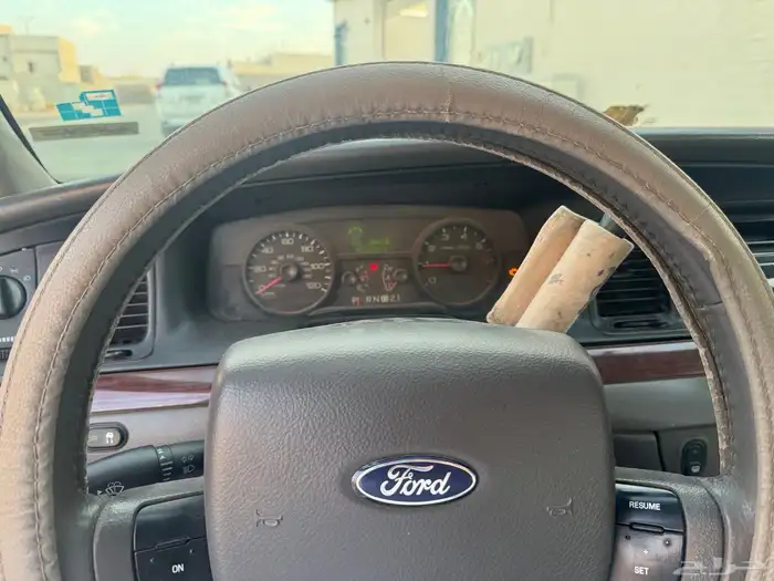 فورد فكتوريا 2011 7