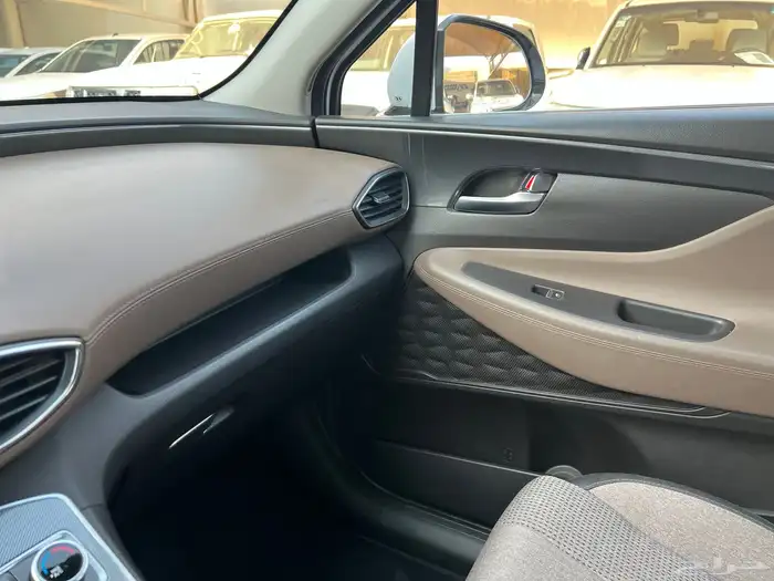 سنتافي 2023 دبل بنزين 7 مقاعد نظيف جدا لدى قمة الاطلال 54