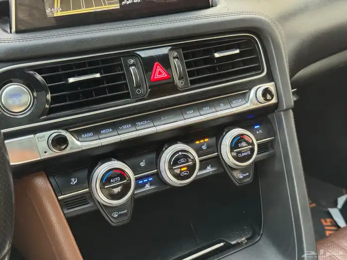 جنسس G70- 2020 17