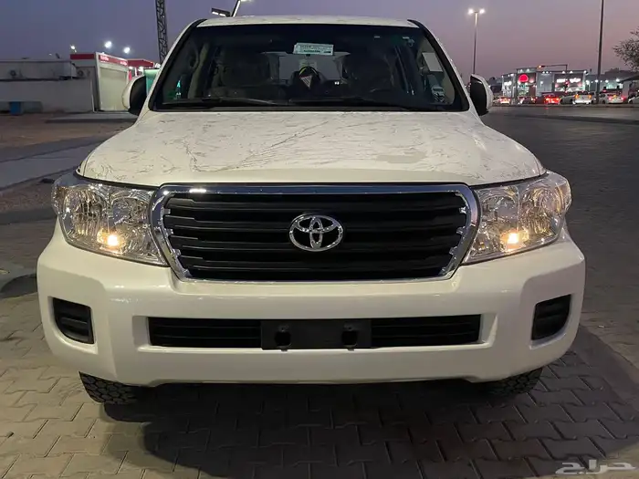 لاندكروزر جي اكس هدد 2015 في قمه النظافه 20