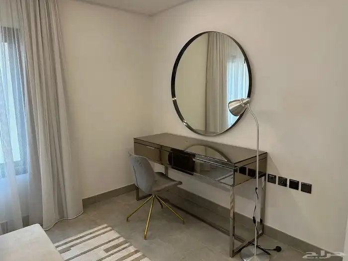 شقة فاخرة مؤثثة في حي الملقا مساحة 185م 15