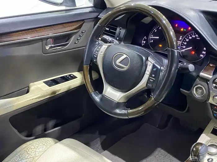 لكزس ES350 فل كامل 6