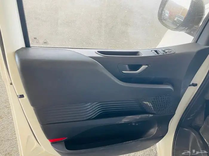 هونداي استاريا - 11 راكب - 2025 - ديزل 12