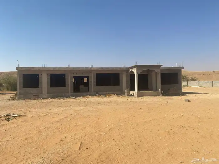 استراحه للإيجار المزاحميه طريق نساح ( الحنيه ) 1