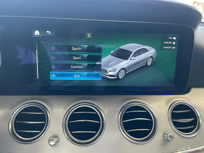 مرسيدس 2021 E250 رادار قياده ذاتيه فتحه سقف ( بنزين) 2.0T 13