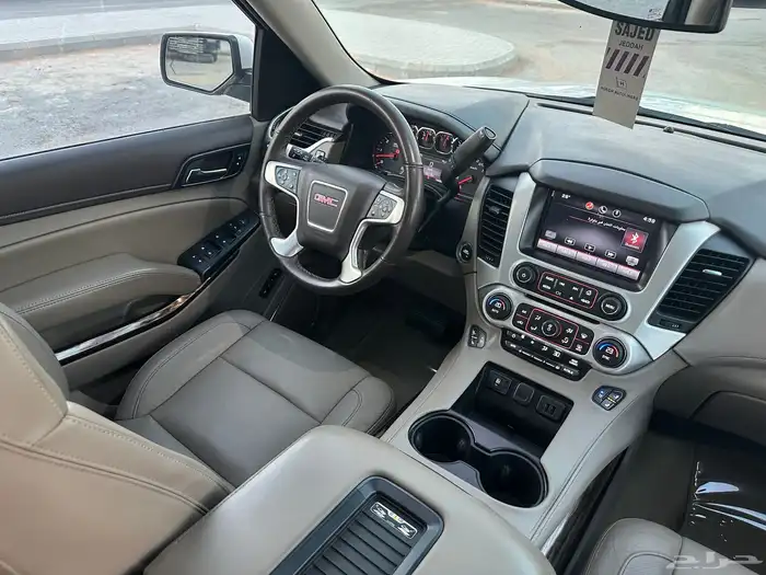 يوكن 2015 SLT اعلئ فئة وكالة 31