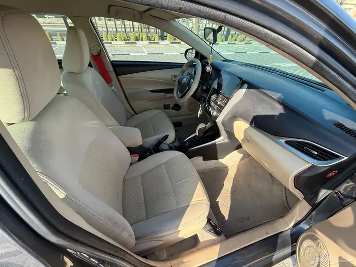 تويوتا يارس 2020 للتنازل 3