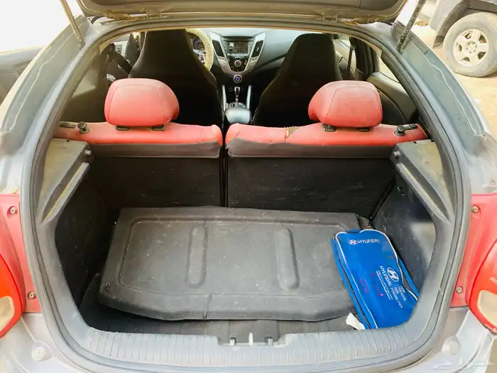 فوليستر 2012 هيونداي مصدومة للبيع 53