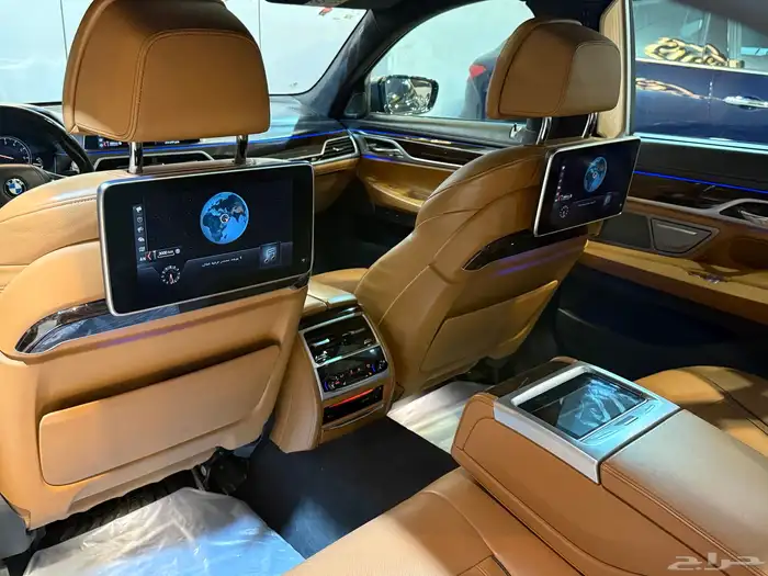 بي ام دبليو 740li 2018 (( بحالة ممتازة )) 15