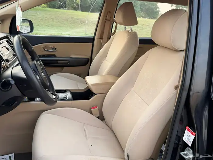 كيا كارنفال 2015 نصف فل 11 راكب 28