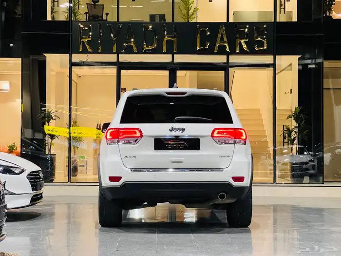 جيب جراند شيروكي 2021 وكاله (بحاله ممتازه) 3